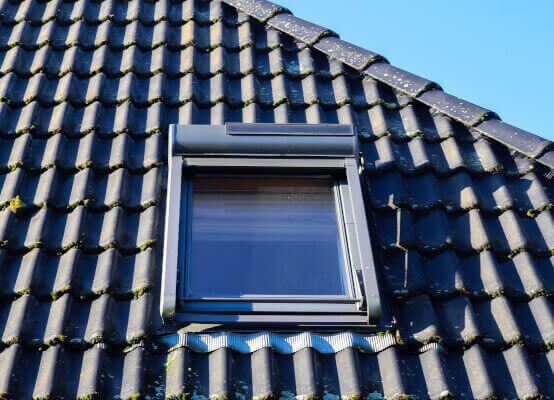 Solar Rollladen Dachfenster
