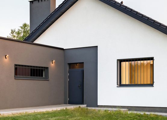 Fenstergitter am Haus Einbausituation