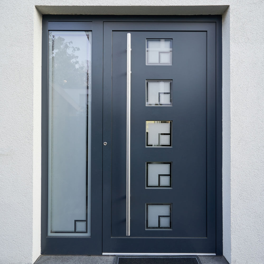 Haustür mit Ornamentglas