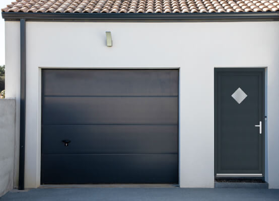 Nebeneingangstür Liezen Garage